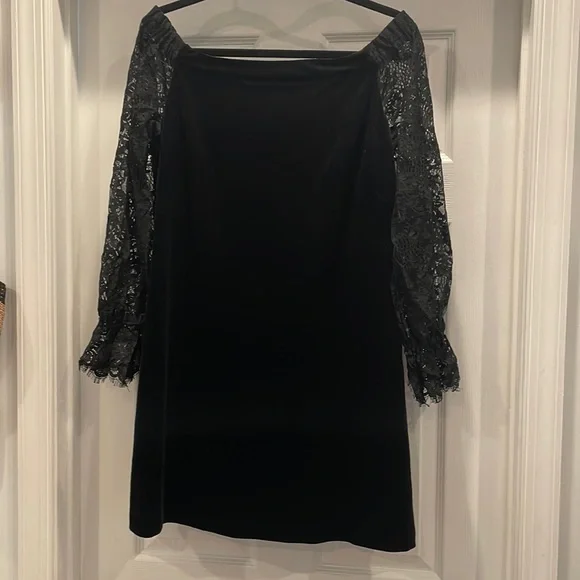 white house black market lace shift dress White House Black Market Sleeveless White Lace Flounce Shift Dress 6
